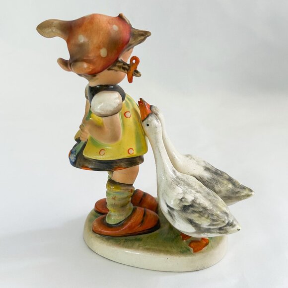 Goebel Hummel TMK2 Early 1950's Goose Girl Figurine, Early Mark Germany - Picture 4 of 9